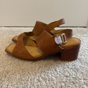 Adelante Shoe Co Women’s The Serena Leather Block Heels